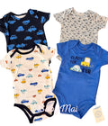 Pack de 4 bodys Autito, talla 9 y 18 meses