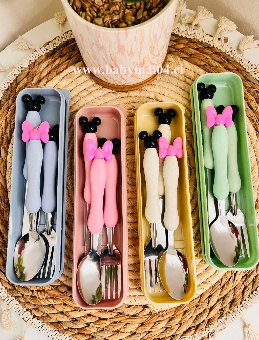 Cubiertos Minnie con estuche