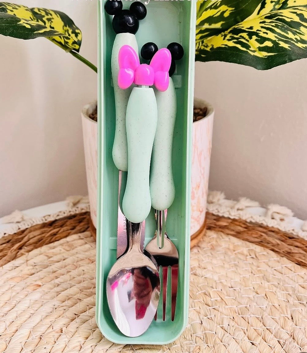 Cubiertos Minnie con estuche